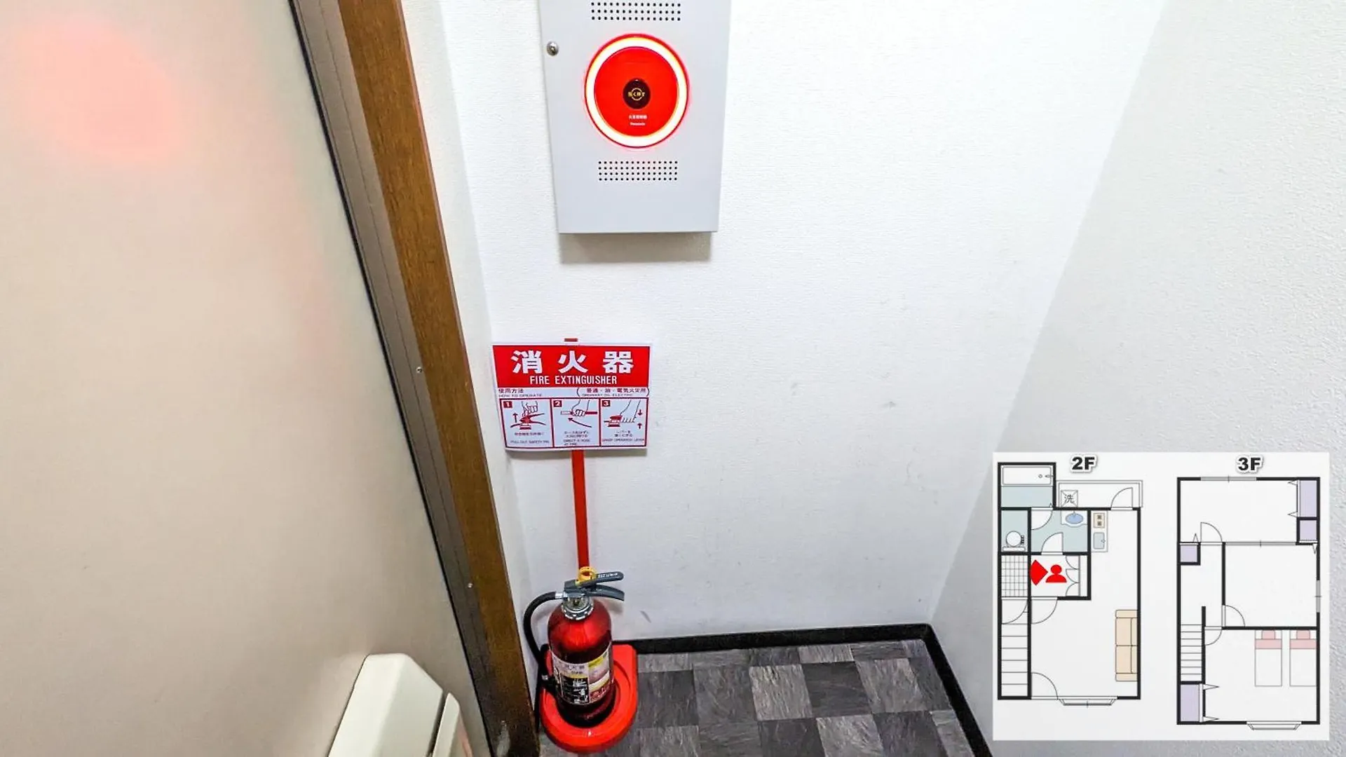 76 Sq Meter, 3 Bedrooms & Livingroom With Famicon, Doumotengachaya Dt02 Osaka Japan